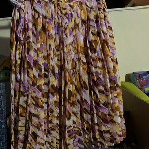 Lined dress skirt with pleats